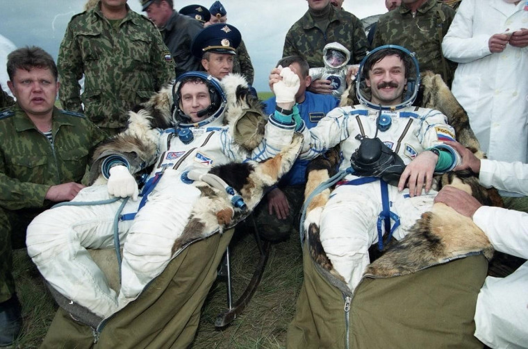 Тульские летчики-космонавты.